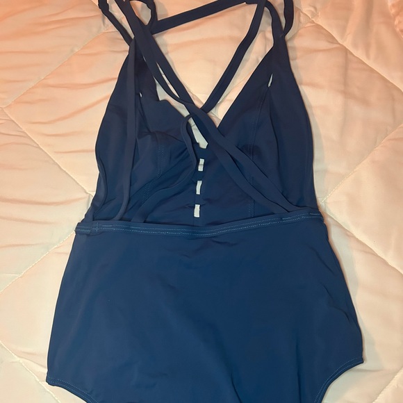 Summer Bundle - JCrew straw hat & Ephemera bathing suit - Picture 5 of 6